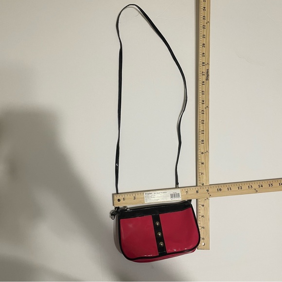 Stylish pink and Black Girls Crossbody Bag - Picture 3 of 5